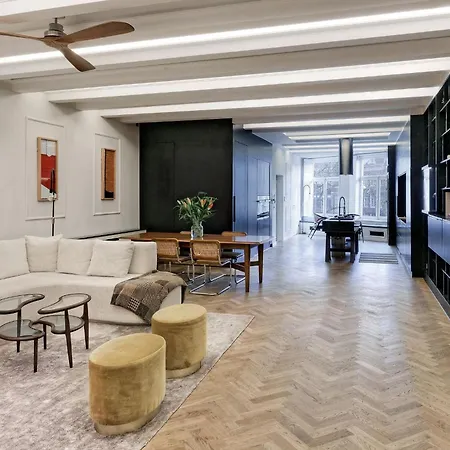 Exclusive Amsterdam Stay Modern Luxury & Comfort Амстердам