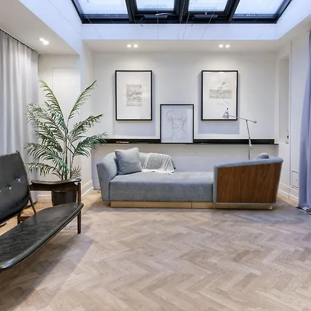 Exclusive Amsterdam Stay Modern Luxury & Comfort